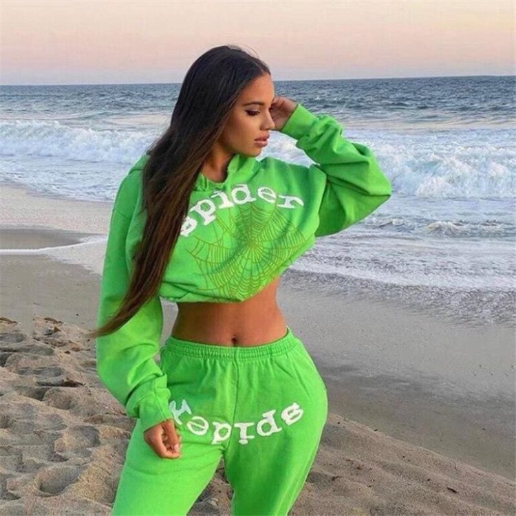The Ultimate Guide to Stylish Hoodies: Fashion, Comfort, and Versatility